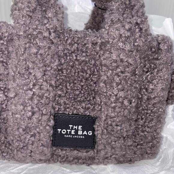 Marc Jacobs Women's The Teddy Small Tote Grey New Sealed Rare - Picture 7 of 12
